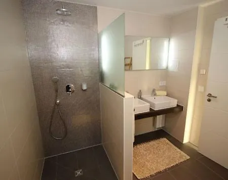 Apartment Aquamarin Ostseetraumsuite 10 *